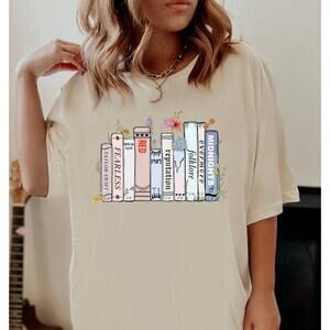 Era's Books Taylor Swift Designed T-shirt
Perfect gift for Swifty!!
